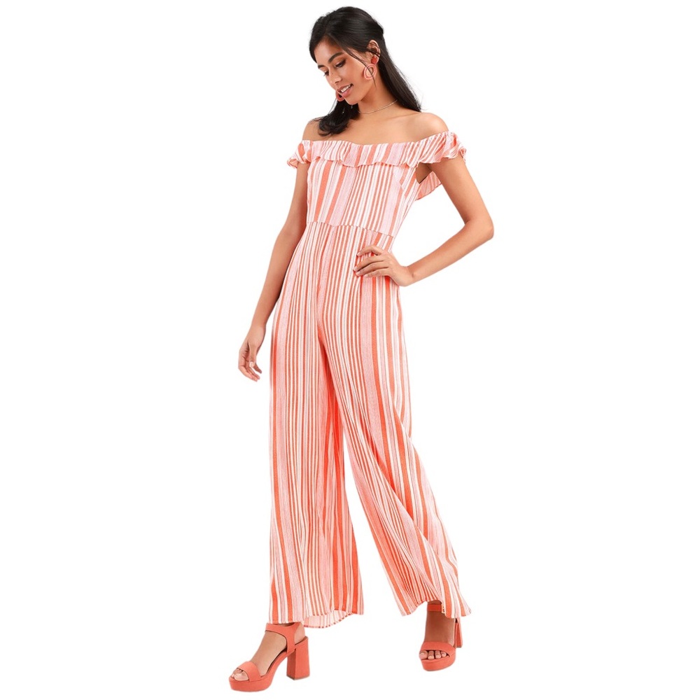 || NEW || Lulus Coral & White Striped Jumpsuit Women’s Medium
